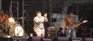 La chanteuse Beth Ditto du groupe Gossip au festival Musilac d'Aix-les-Bains